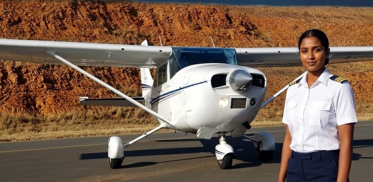 girl pilot